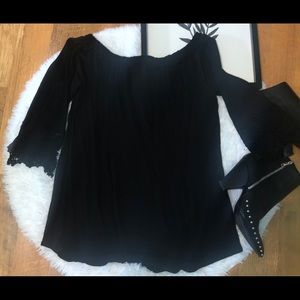 Chelsea & Theodore off shoulder Gauze Top Small